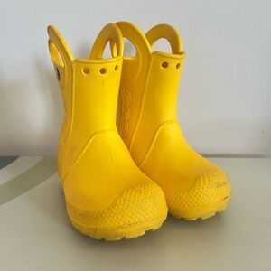 CROCS Toddler Yellow Rain Boots with Easy-Pull Handles